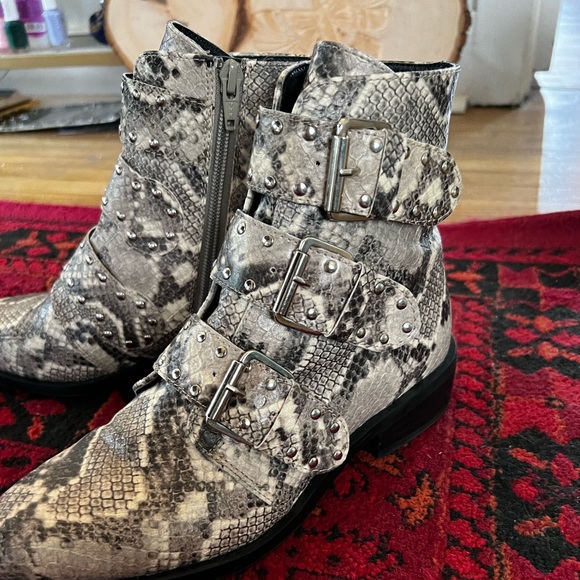 Steven Snake skin bootie - Picture 2 of 4